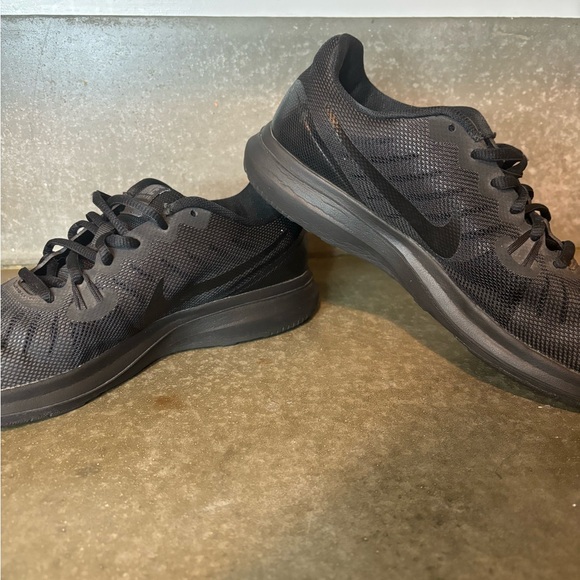 Nike In Season 7 TR Training Black And White Size Women’s 7 Running / Training - Picture 9 of 13